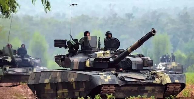 泰军失利，柬埔寨鸟枪换炮，第三国势力已进场？中文战报暗藏玄机