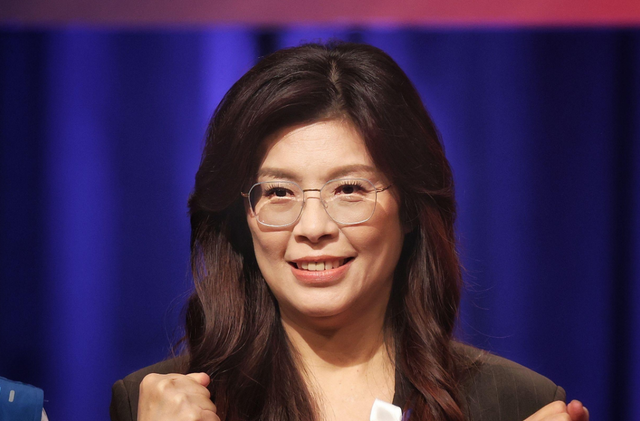 行动开始，大陆首次进入台浅滩，郑丽文收到访陆通知？美防长露怯