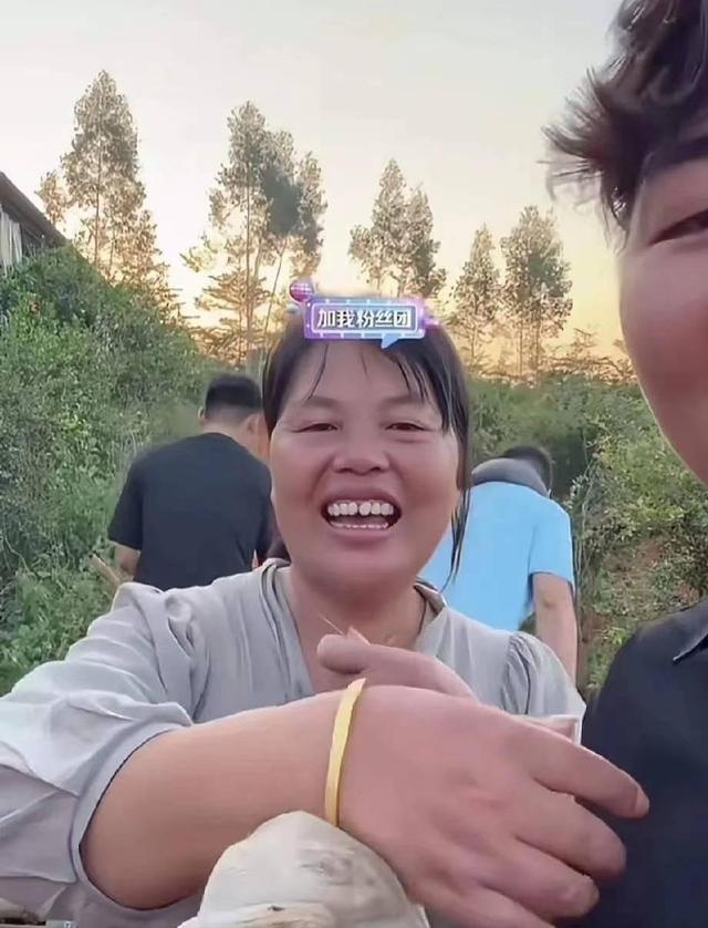 全红婵入学仅4天，担心的事再次发生，官媒：退不退由她自己决定