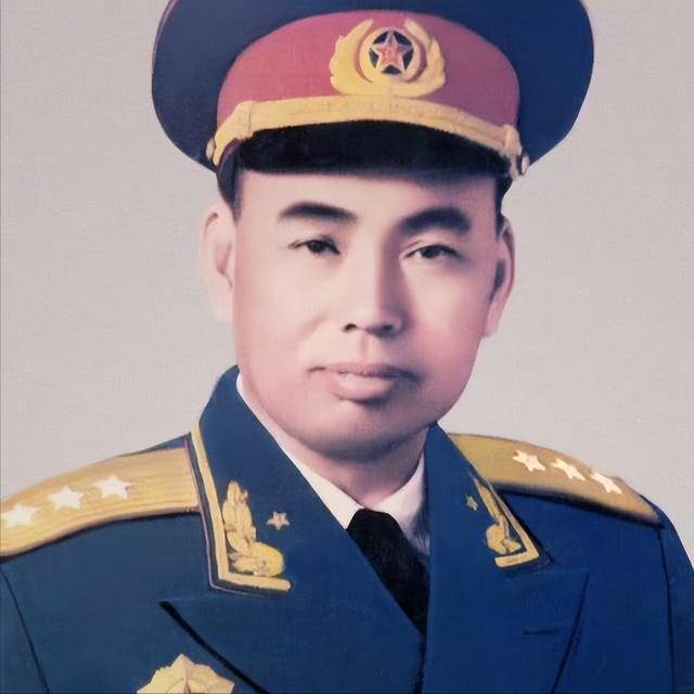 晚清大内高手给许世友表演武功，全场大惊，许世友大喊：看我的！