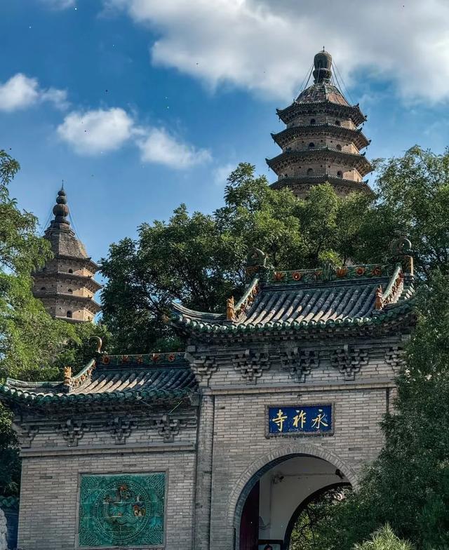 我是浙江人，爸妈退休后从杭州搬到太原住了一年，他们这样评价！