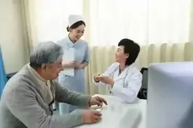 男性泌尿科里的女医生工作时尴尬吗？图片
