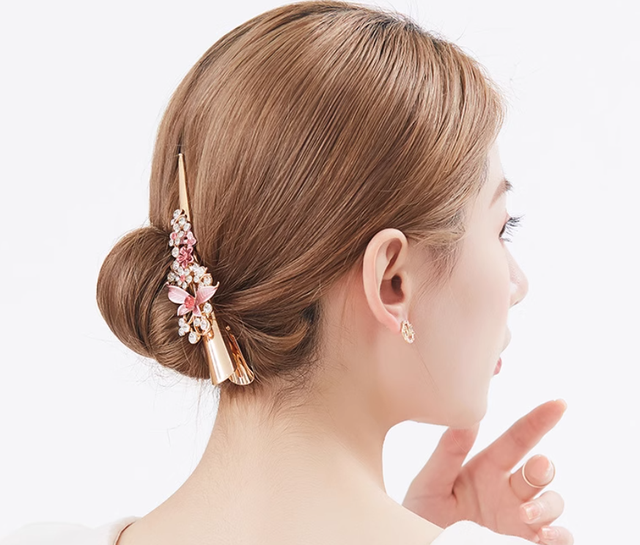 送妈妈生日礼物送什么好？无价的十款礼物，解锁妈妈的幸福密码！