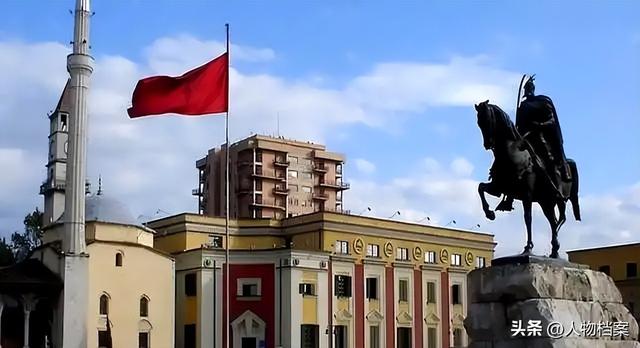 比越南还要白眼狼！中国决定撤离援助后，如今想回头也来不及了