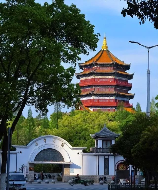 跟着赣超游鹰潭｜来鹰潭，开启一段“躺坪”之旅！