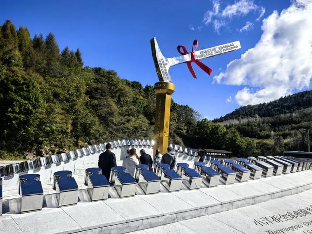 乘着高铁游江源 | 沈白高铁赴江源区餐饮、住宿、商超、景区景点公交路线指南