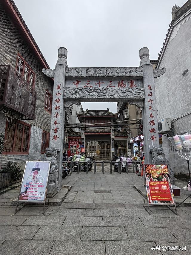 襄阳古城汉江风景很美