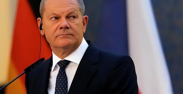 万亿顺差刚官宣，百艘战舰就出海，航母比狠话管用百倍