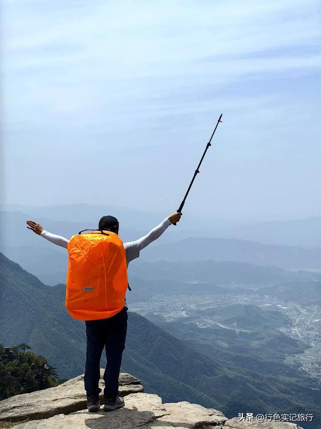 重装反穿江西武功山，发现认识的都是一日朋友，散了就不会再见了
