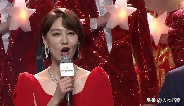 讨好大佬陪睡上位？遭央视“开除”？曾是央视女主持谣言有多离谱