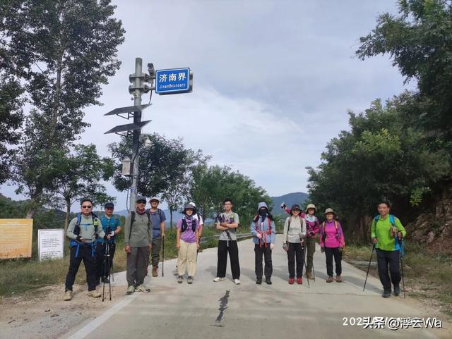 ​​​忍着胸上方肋骨的疼痛，爬了个齐长城，累计拔高900+，走了13公里
