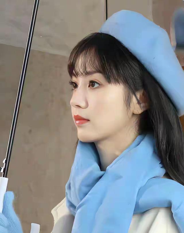 广西柳州一校花好漂亮， 身高168cm，体重46kg 美的让人移不开眼