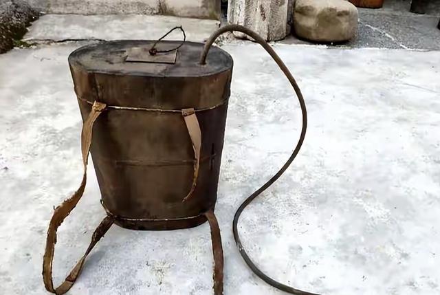 生产队时期消失的老物件，认识3个算你厉害！第一个就难住我了