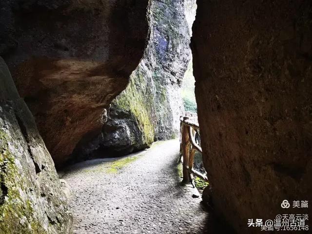 这处以丹霞地貌而闻名的名胜奇观,风光奇绝值得一去!