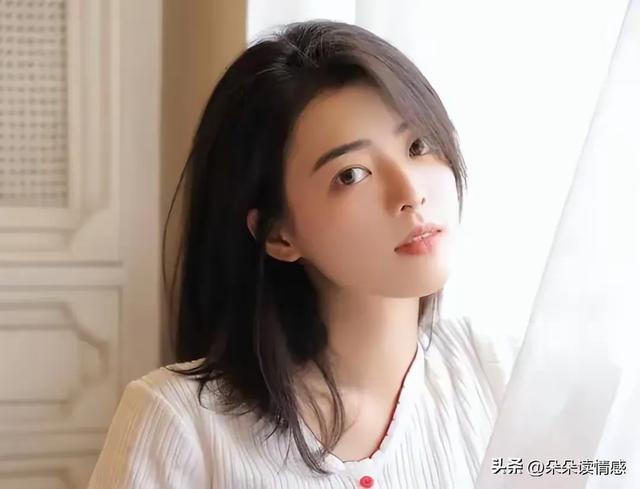 女人跟过很多男人，会有这几个特征，多半是藏不住的！