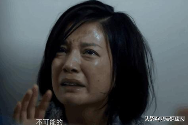 落地凤凰不如鸡！赵薇回老家探亲，全副武装包裹，不敢露脸怕见人