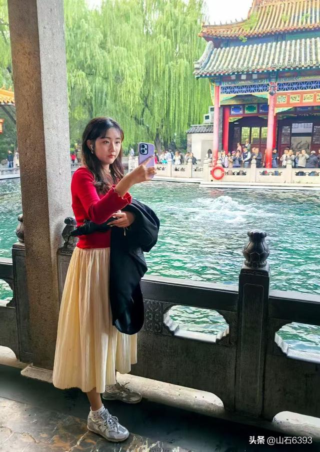 新华社原军事记者陶俊峰泉城美拍：趵突泉暴喷的壮美景色