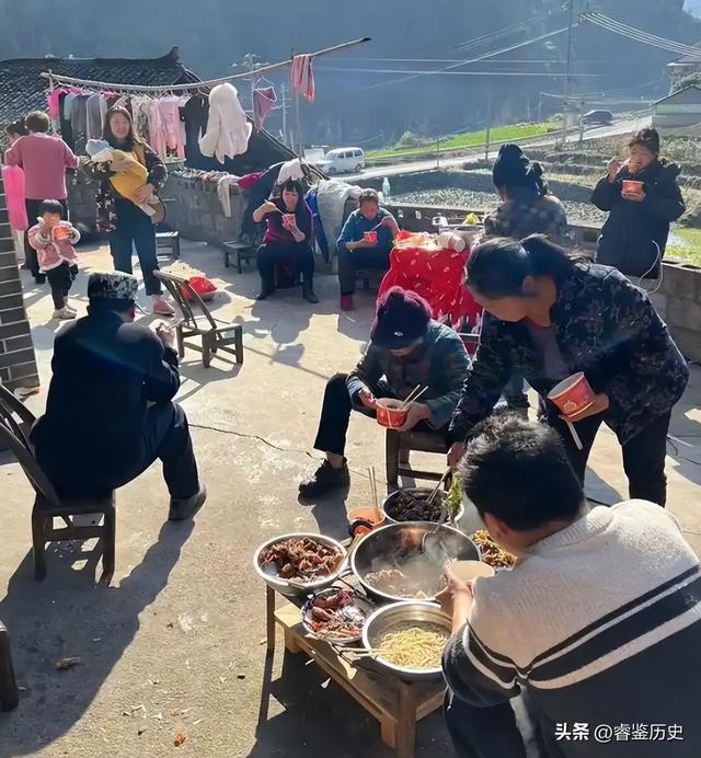 给钱都不要？宁夏一笑成名拒绝百万签约的小女孩，现在成了这样