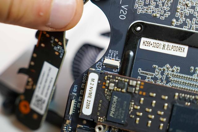 升级五年质保+大战3A游戏丨零刻SER9PRO H 255拆解评测+调试分享