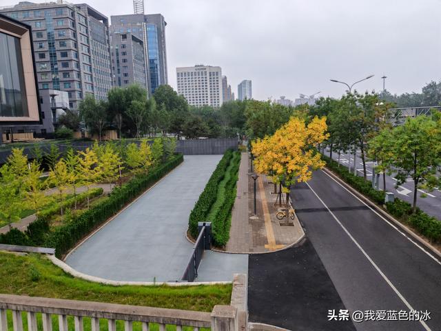因为住得近，正好逛逛北京的玲珑塔公园
