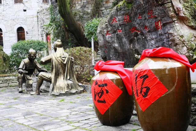 贵州：畅游安顺风光，感受黔中民俗！