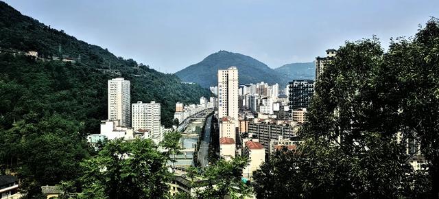 陕南避暑追记| 领略秦岭风光 感悟山城风土人情 爱上镇安
