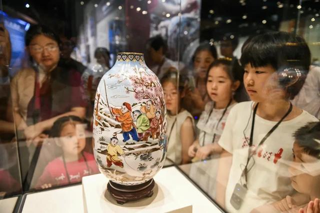 世界城市日，看东城，拔节生长——