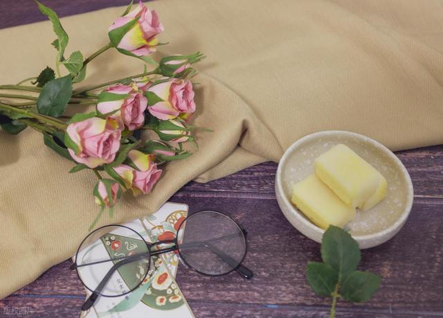 52岁才明白，晚年生活最主要的三件事就是：养老金，存款和房子