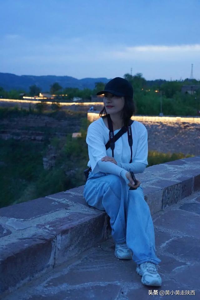 陕西最不起眼的小城！藏着全国罕见的奇观，火车直达零门票