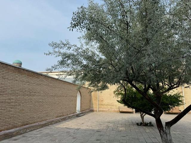 浩罕王宫与千年清真寺，中亚这座城藏着多少历史？