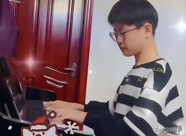 3岁上央视，5岁登春晚，7岁就年薪百万，没想到现在却成了这样子