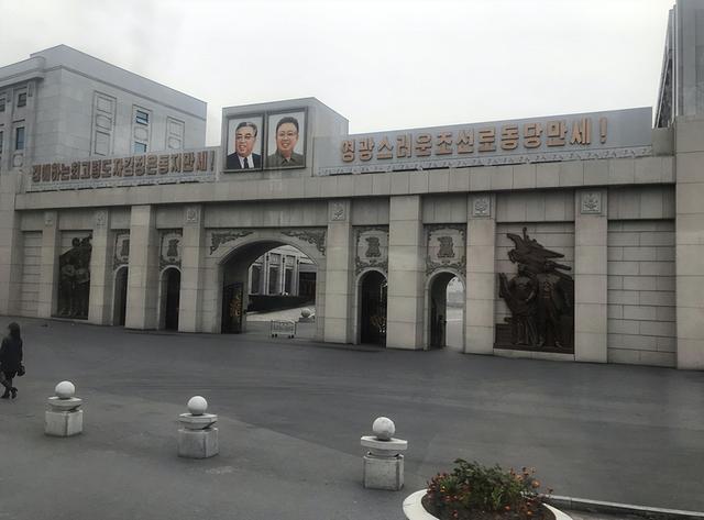 假如去朝鲜旅游，都需要遵守哪些禁忌？