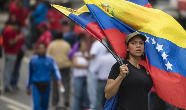 走投无路的委内瑞拉，一通电话打往北京，中方果然没让马杜罗失望