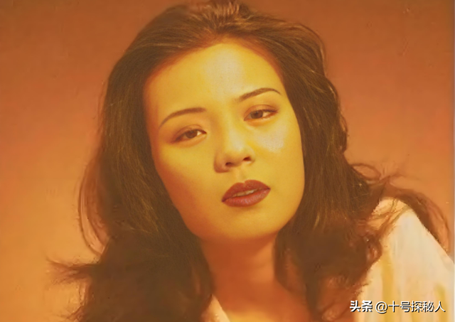 春晚爆红后，她洗完澡从23楼纵身一跃，临终时最后喊了声“妈妈”