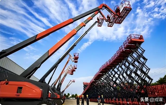 湖南智造杀疯了！无人矿山卡车自己干活，6分钟造台挖掘机