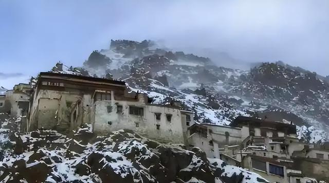 喜马拉雅山最神秘的村落，女人成年后，要么嫁给陌生人要么当尼姑