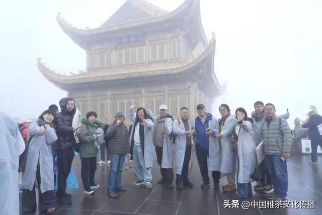 嘉州山水，诗意凡光