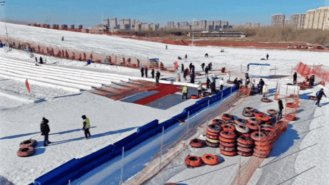 瞒不住了！嬉雪撒欢儿地+1，12.14 开嗨