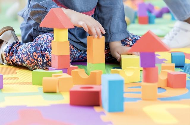 从木活到塑料块！乐高的专利布局，搭建全球童年王国