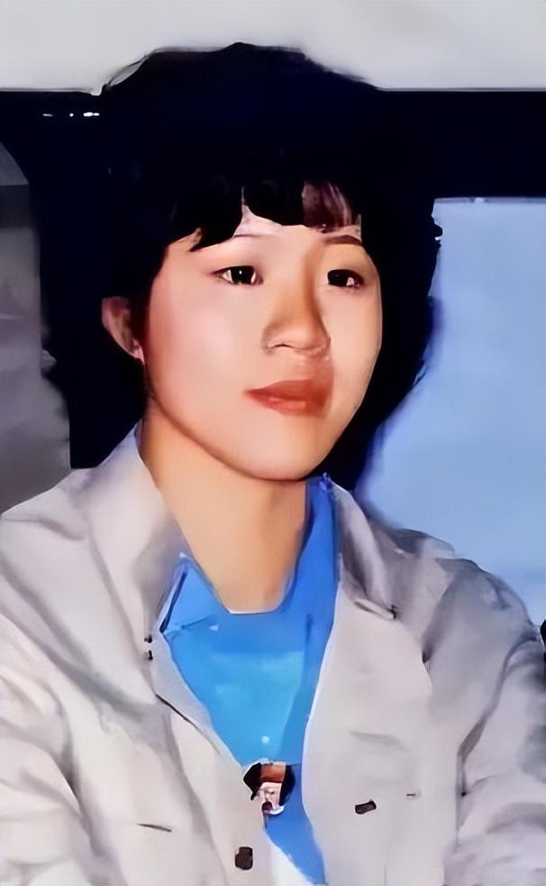 唐国强也没想到，走了35年的前妻，意外让两个残疾儿子承受了恶意