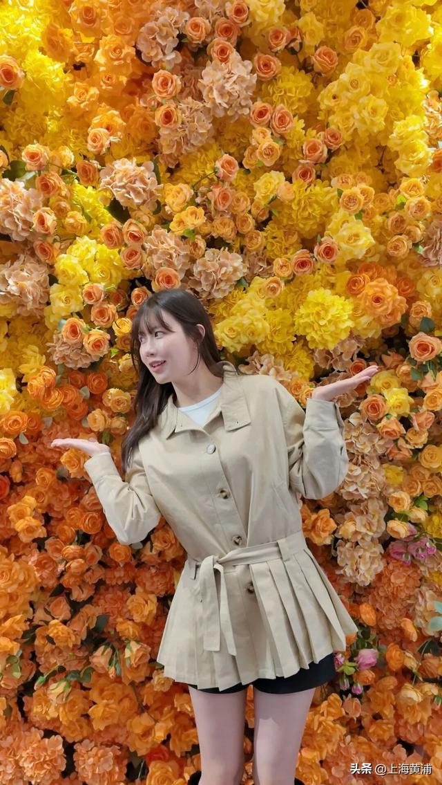 跟着“韩国欧尼”逛花海：花卉节引燃“花样经济”｜黄浦日记