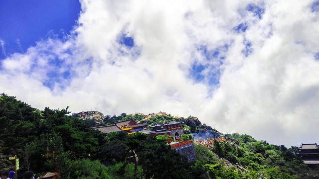 雨后泰山：初秋的视觉盛景