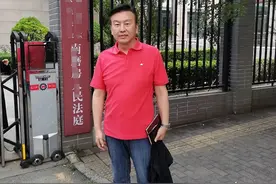 央视张泽群实名举报法官，吐槽美国前妻是恶人，疑抢走儿子抚养权图片