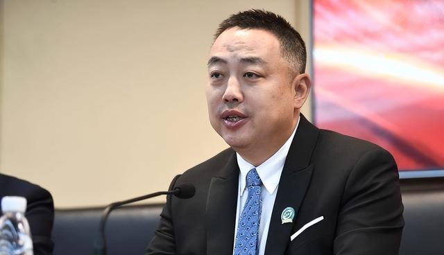 有种人生赢家叫刘国梁，辞职乒协主席5个月，再露面已有国际身份