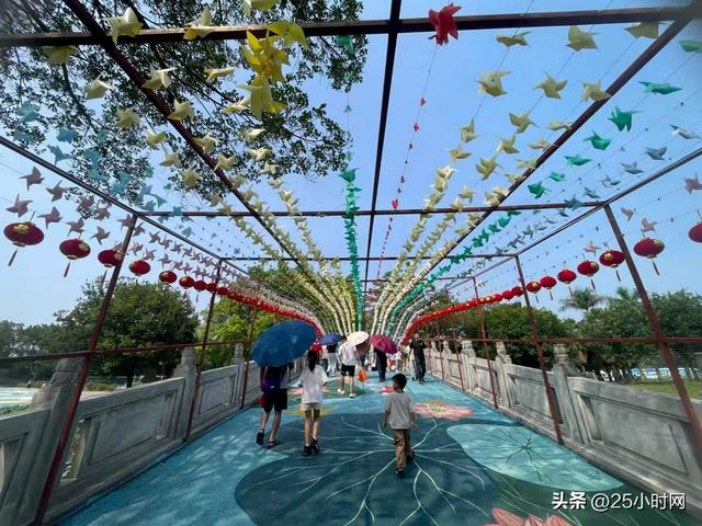 双节同庆盛大启幕！三水荷花世界“荷你一起 月燃狂欢”盛典开锣