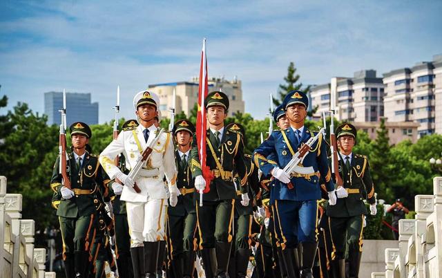 2025年南昌文旅杀疯了！十大名场面让全网狂刷“立刻出发”