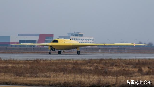 美媒聚焦彩虹-7试飞，隐身渗透+精准定位，迫使美国重新思考防空