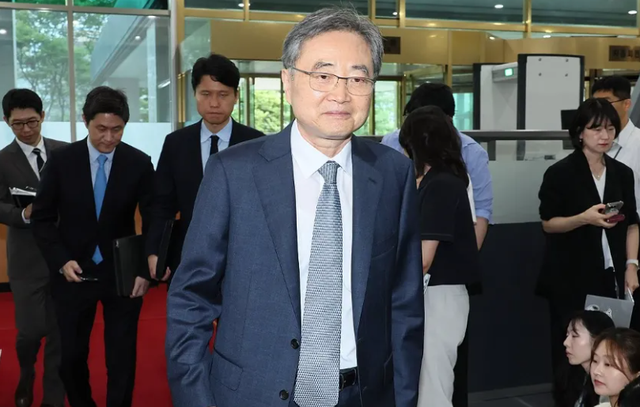 拒绝中方邀请后，韩方一通电话打给了中国，被王毅直接点破小心思