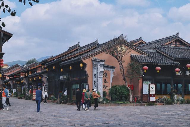 毁于地震的西昌600年古城，重获新生，明代古城拔地而起