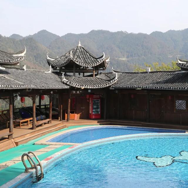 溆浦之约：登山赛为匙，开启丹霞、梯田、古村的诗意之旅
